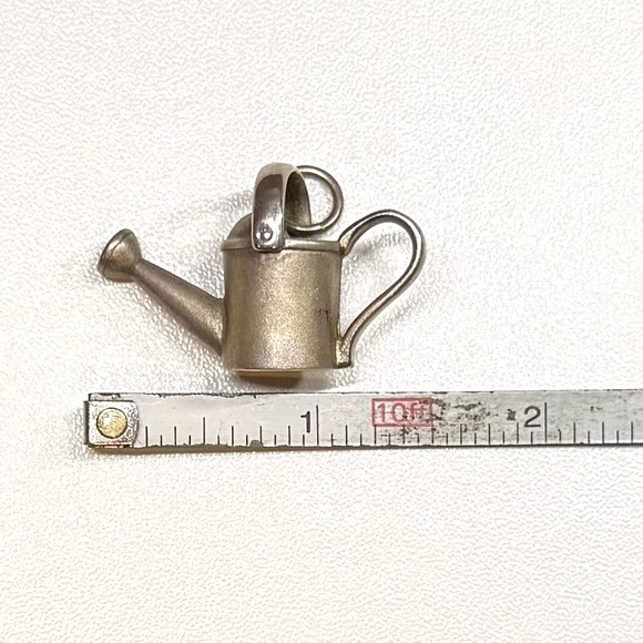 Sold - Picture 5 of 7